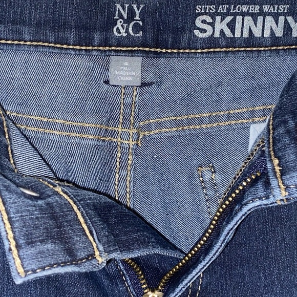 New York & Company Sits At Lower Waist Skinny Jeans Size 4 Tall - Picture 3 of 3